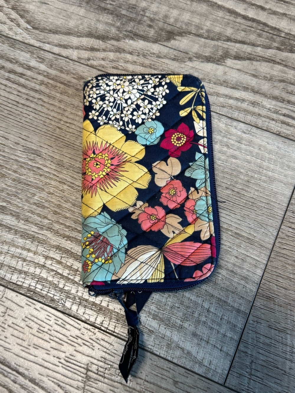 retired Vera Bradley Zip-Around Wallet Wristlet floral Happy Snails pattern